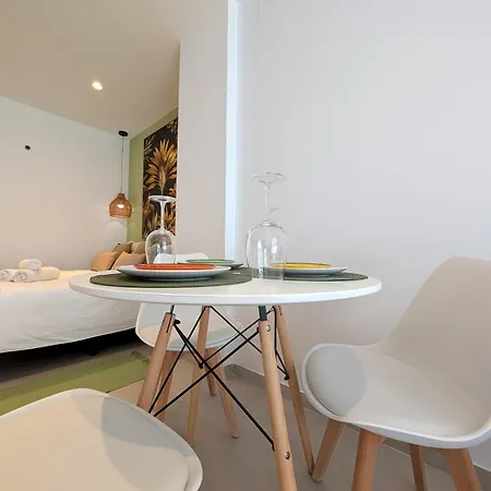 919 - Livingtarifa Black Palm Appartamento